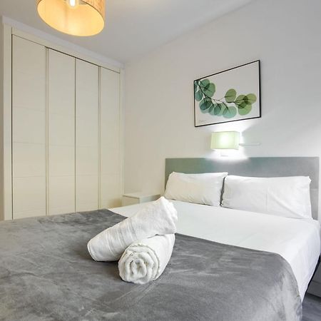 Dobo Madrid Ventas Apartment ภายนอก รูปภาพ