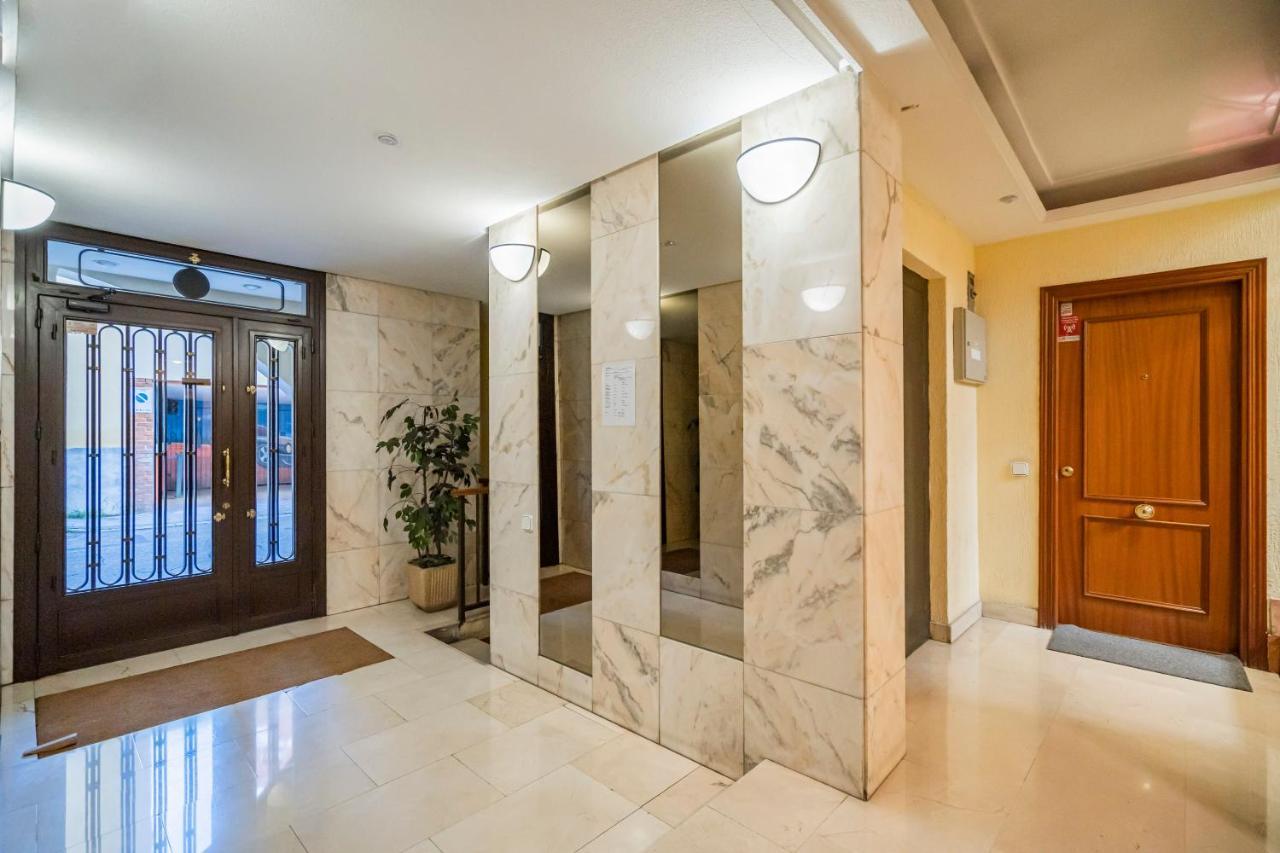 Dobo Madrid Ventas Apartment ภายนอก รูปภาพ