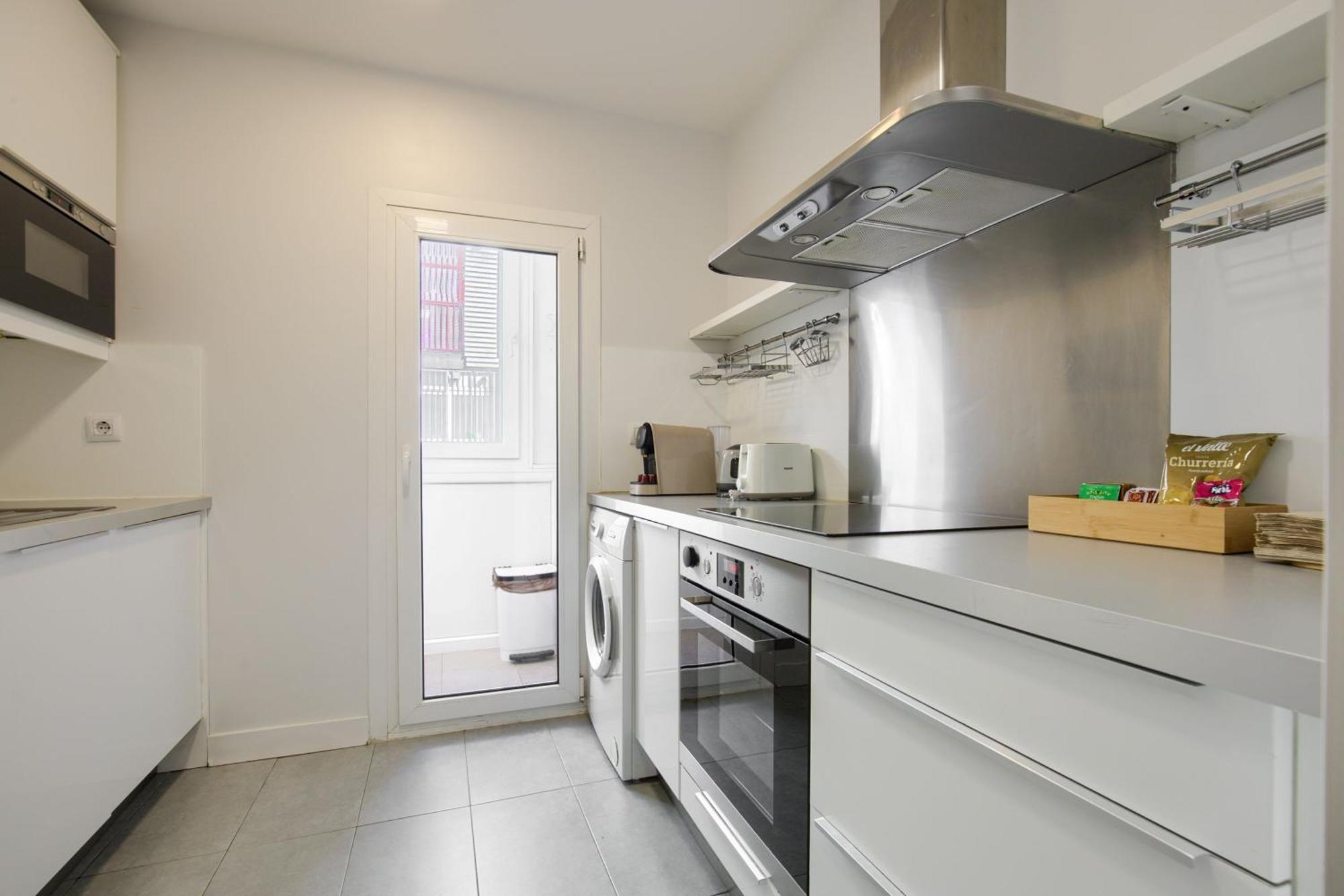 Dobo Madrid Ventas Apartment ภายนอก รูปภาพ