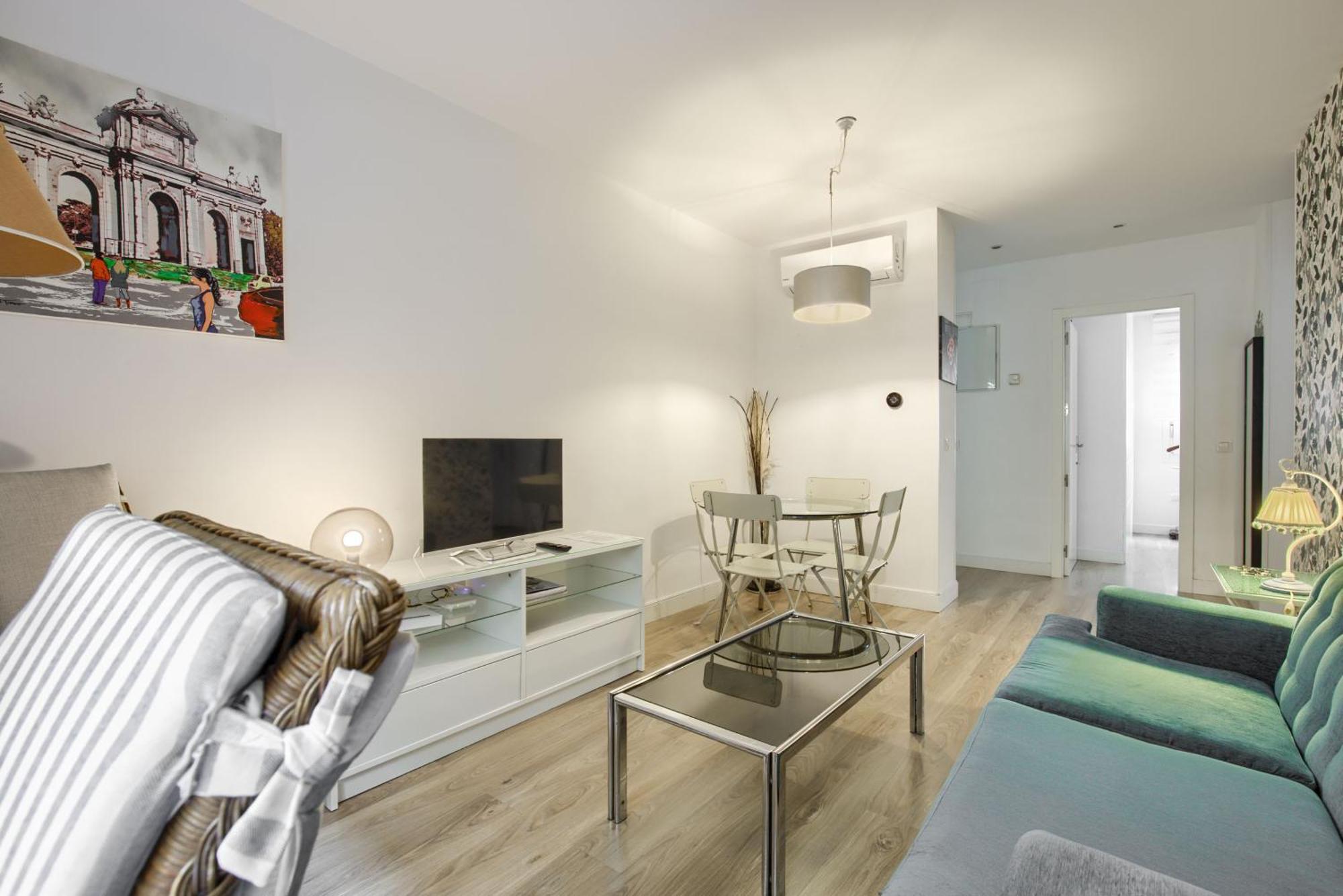 Dobo Madrid Ventas Apartment ภายนอก รูปภาพ